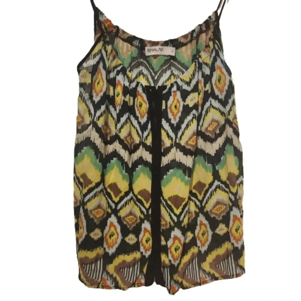 SAM & Lavi geometric print, front button blouse Size Small